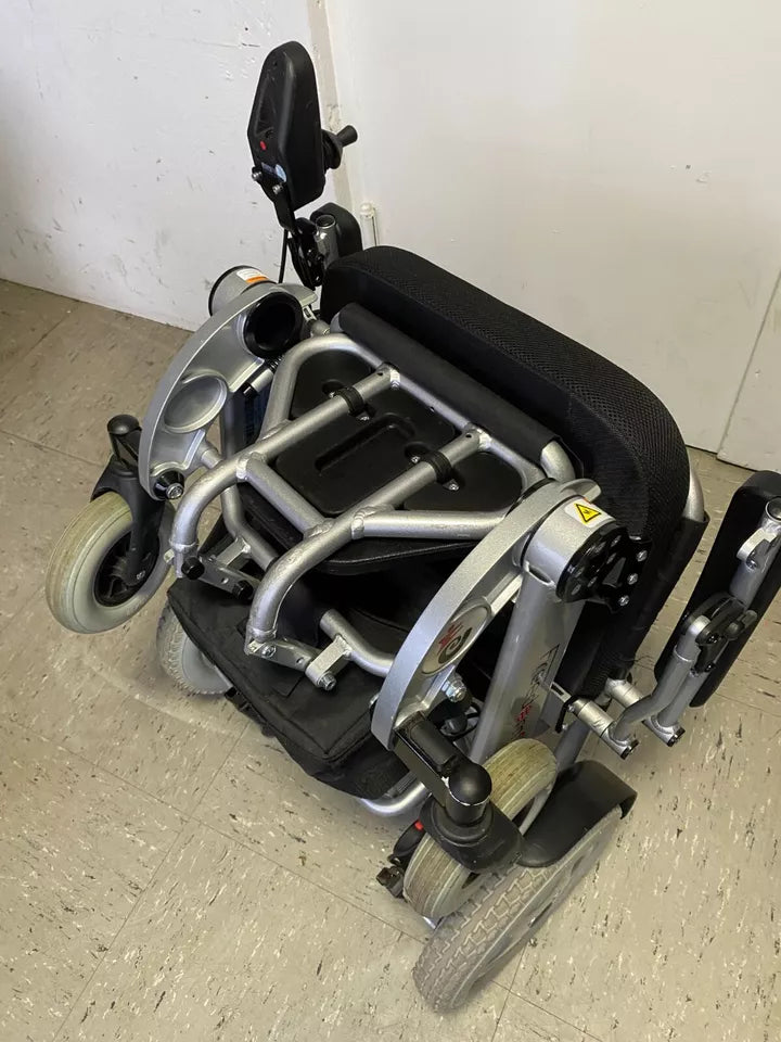 Elektrorollstuhl Freedom Chair A08L – faltbar, leicht, robust – gebraucht