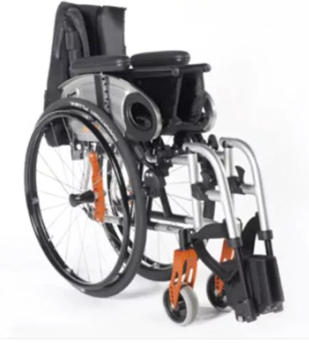 Sopur Easy Life Swing Away – Faltbarer Adaptivrollstuhl mit abnehmbaren Beinstützen