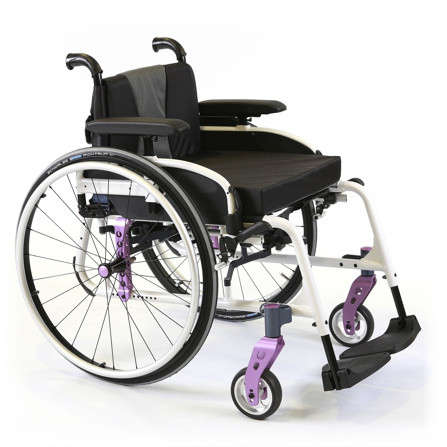 Invacare MyOn HC – leichter, faltbarer Aktivrollstuhl mit H-Faltmechanismus