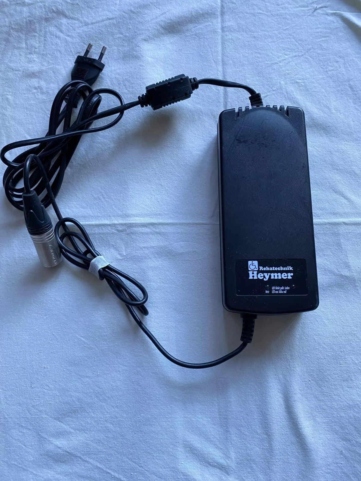 Ladegerät für den elektrischen Zusatzantrieb Rasant von Heymer