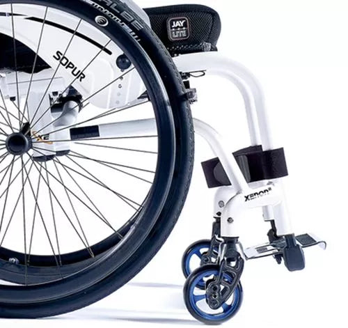 SOPUR Xenon² Hybrid – ultraleichter Adaptivrollstuhl mit Faltmechanismus