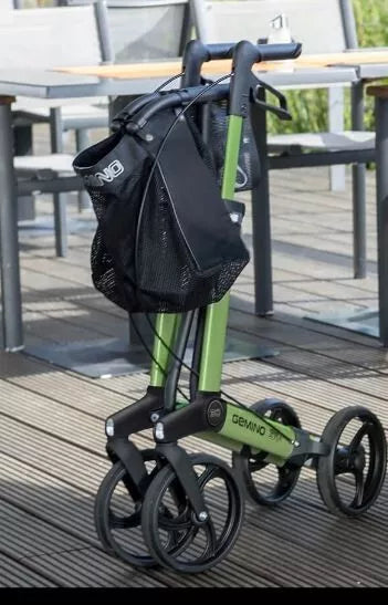 Leichtgewichtrollator Gemino 30 – faltbar, kompakt & komfortabel