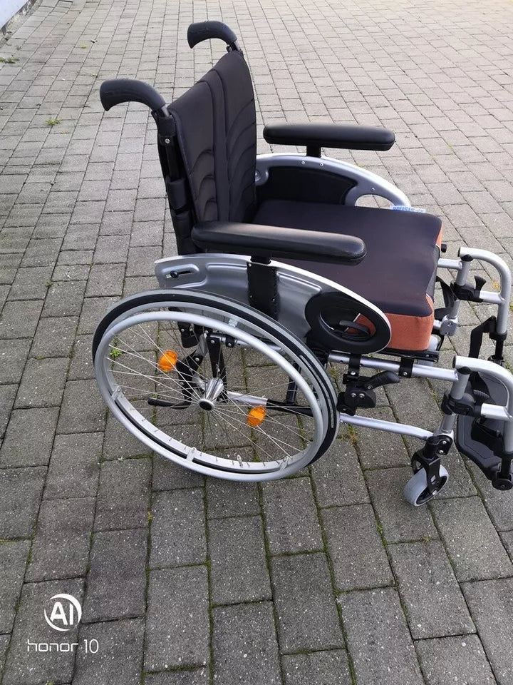 Adaptivrollstuhl Easy Life – gebraucht, geprüft & gereinigt