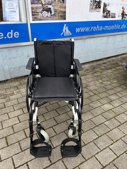 Leichtgewicht Caneo L Faltrollstuhl Aluminium gebraucht