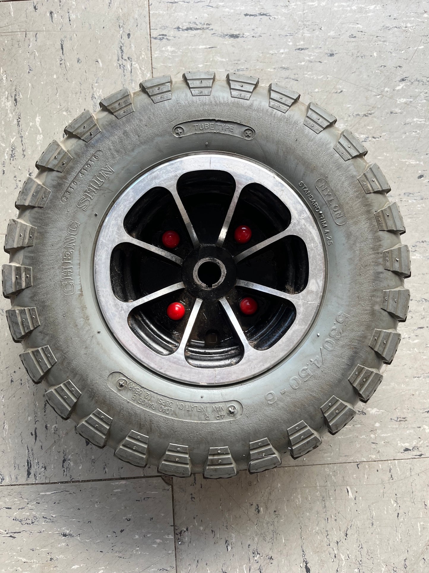 Antriebsrad Optimus mit pannensicherer Bereifung gebraucht