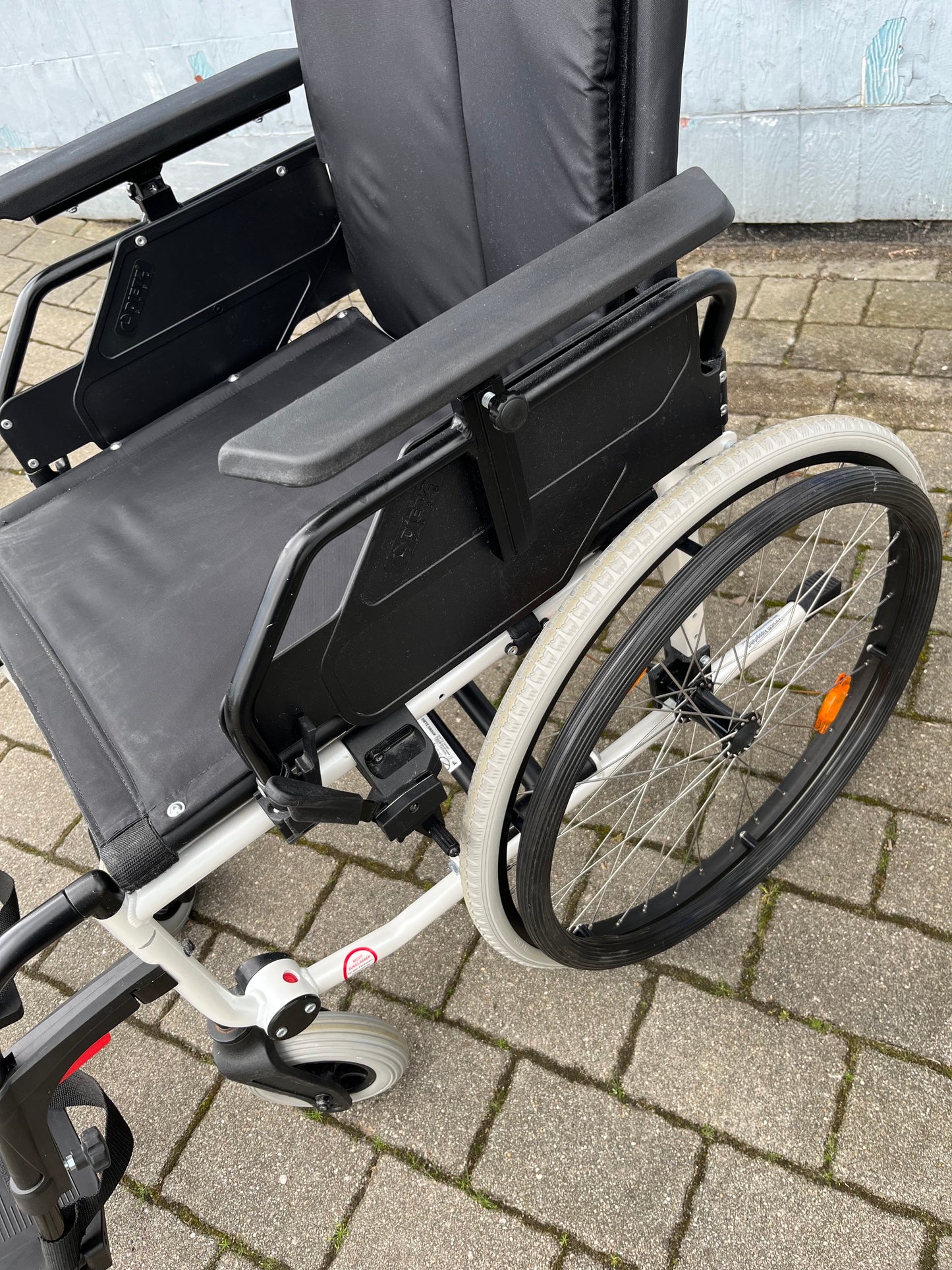Leichtgewicht Caneo L Faltrollstuhl Aluminium gebraucht